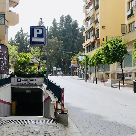 Atico Berrocal Apartman *