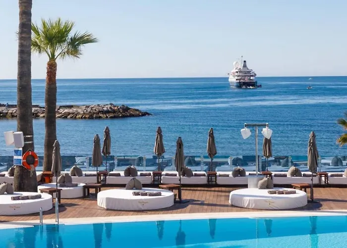 Atico Berrocal アパート